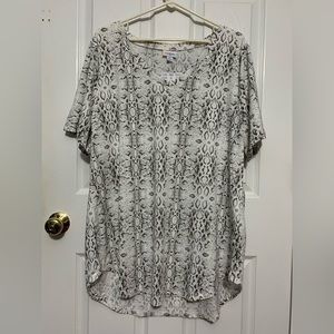 NWT: LuLaRoe “Iris”